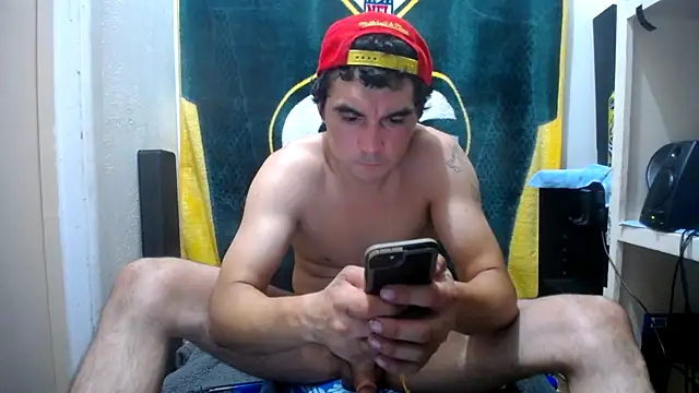 Snapshot of Apeezy14 chatting on 12-05-24, 11:12 Apeezy14 online show from 12-05-24, 11:12