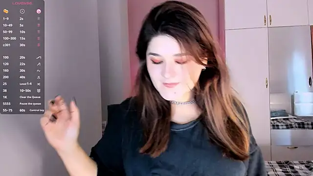 July Slowdive online show from 02-10-25, 06:42