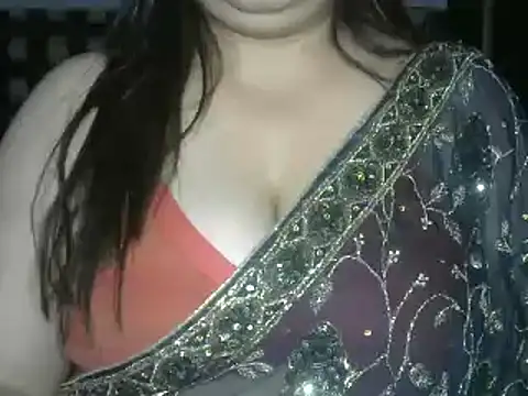 Snapshot of bhabhi_jaan11 chatting on 02-02-25, 03:28 bhabhi jaan11 online show from 02-02-25, 03:28