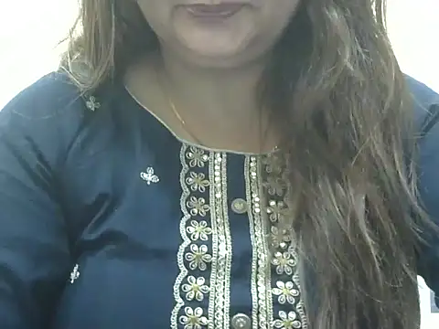 Snapshot of bhabhi_jaan11 chatting on 10-19-25, 04:10 bhabhi jaan11 online show from 10-19-25, 04:10