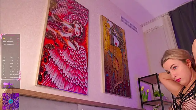 LiliBanger online show from 11-16-25, 04:06