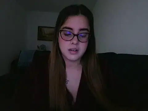Snapshot of maliamiller chatting on 05-14-26, 03:14 maliamiller online show from 05-14-26, 03:14