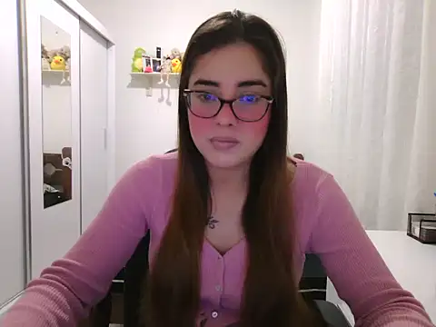 Snapshot of maliamiller chatting on 06-30-26, 02:33 maliamiller online show from 06-30-26, 02:33