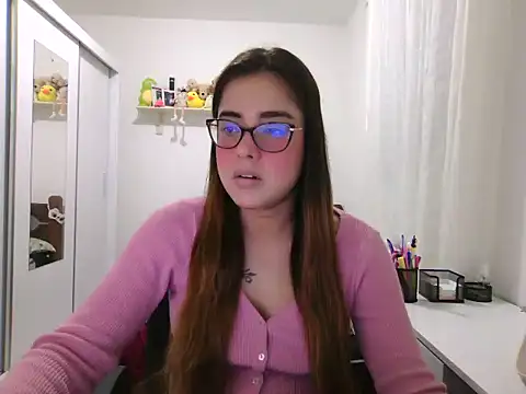 Snapshot of maliamiller chatting on 07-01-26, 09:31 maliamiller online show from 07-01-26, 09:31