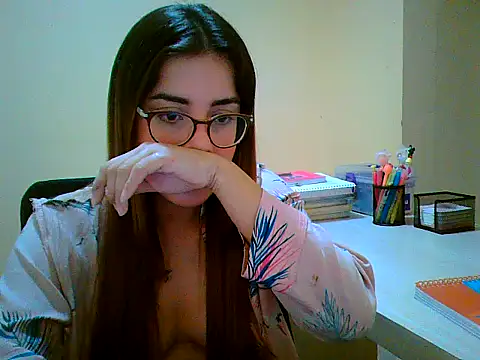 maliamiller online show from 10-10-25, 07:42