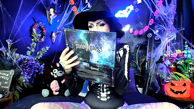 Purple Coffin666 online show from 10-07-25, 08:59