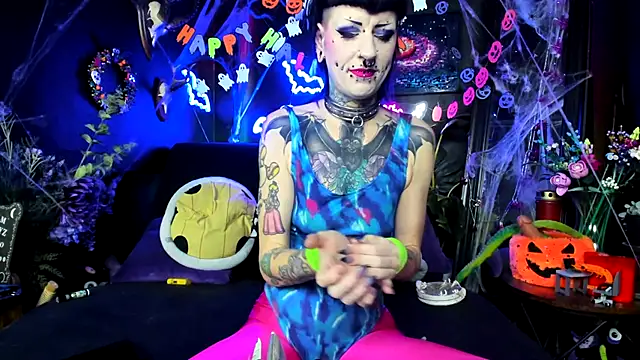 Snapshot of Purple_Coffin666 chatting on 01-16-26, 02:32 Purple Coffin666 online show from 01-16-26, 02:32