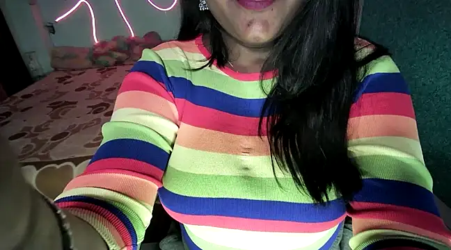 Snapshot of expression_queen chatting on 02-18-25, 06:04 expression queen online show from 02-18-25, 06:04