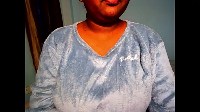 Snapshot of expression_queen chatting on 11-21-25, 10:14 expression queen online show from 11-21-25, 10:14