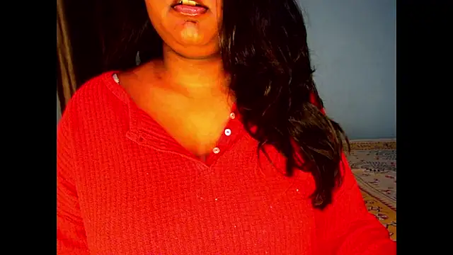 Snapshot of expression_queen chatting on 12-19-25, 01:24 expression queen online show from 12-19-25, 01:24