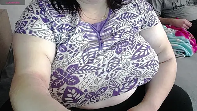 lisa Black00 online show from 10-11-25, 08:04