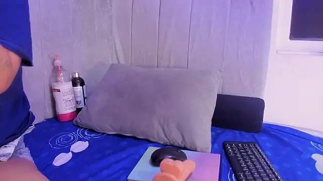 celeste jhons online show from 11-03-25, 08:12