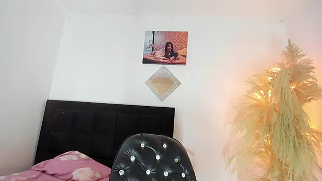 kattadoll online show from 10-23-25, 12:37