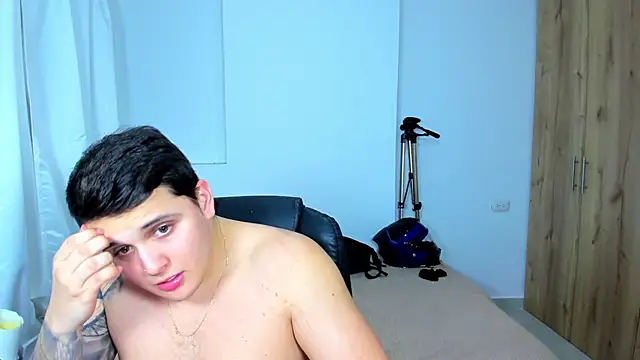 jhonstark09 online show from 02-08-25, 01:43