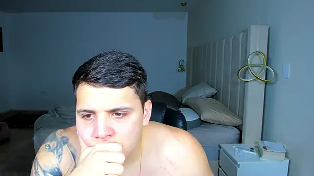 jhonstark09 online show from 09-08-25, 08:52