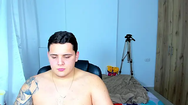 jhonstark09 online show from 01-15-25, 04:43