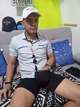 latinmartin73 online show from 10-16-25, 12:08