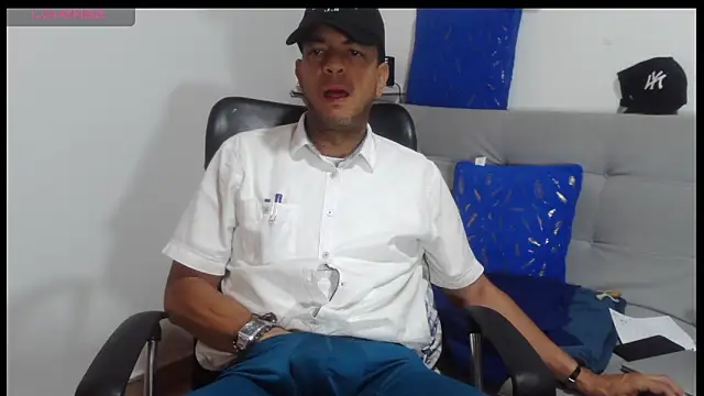 latinmartin73 online show from 04-11-26, 01:59