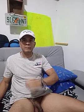 latinmartin73 online show from 10-21-25, 01:16