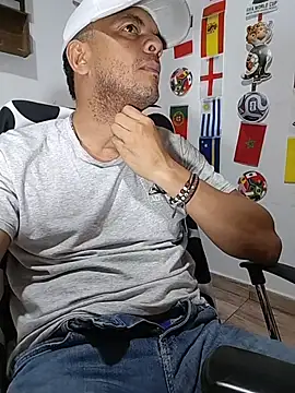 latinmartin73 online show from 06-29-26, 04:41