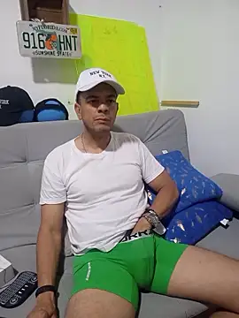 latinmartin73 online show from 10-22-25, 11:58