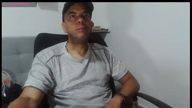 latinmartin73 online show from 04-19-26, 05:19