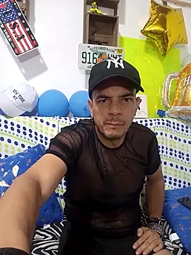 latinmartin73 online show from 10-07-25, 12:00