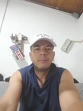 latinmartin73 online show from 11-16-25, 01:05