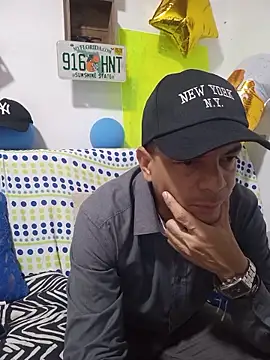 latinmartin73 online show from 10-08-25, 12:45