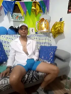 latinmartin73 online show from 10-06-25, 02:46