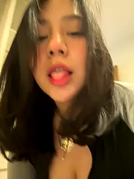 kittyfresita online show from 10-08-25, 02:24