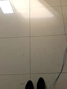 huzi518 online show from 10-24-25, 02:21