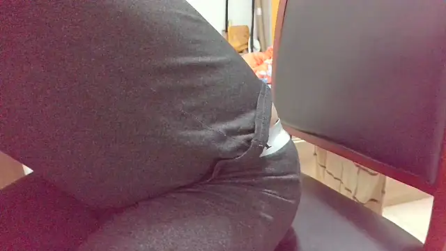 huzi518 online show from 11-05-25, 12:41