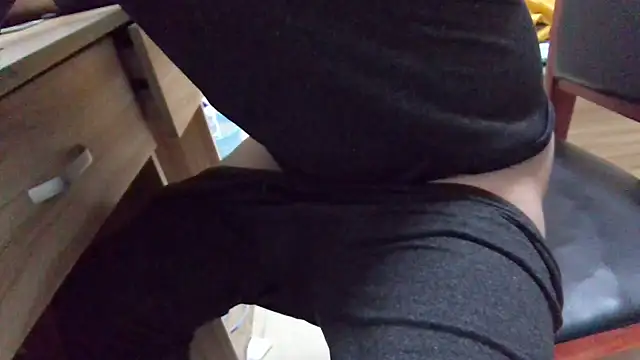 huzi518 online show from 03-11-26, 02:11