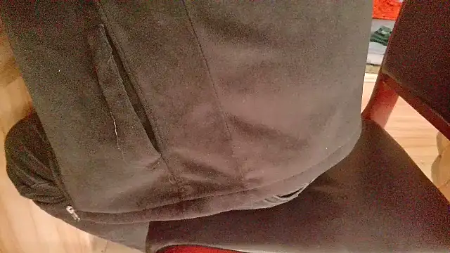 huzi518 online show from 11-22-25, 06:56