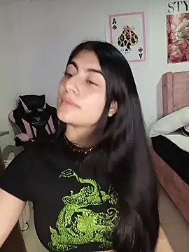 miakhalifaaa  online show from 05-19-26, 11:34