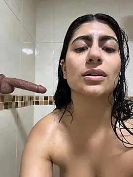 miakhalifaaa  online show from 02-21-26, 09:28