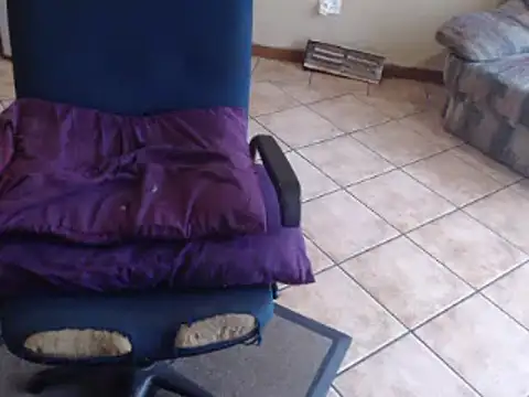 Snapshot of hotyoung24 chatting on 12-20-24, 03:58 hotyoung24 online show from 12-20-24, 03:58