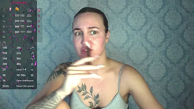 Snapshot of Stasia_Queen chatting on 01-09-25, 01:24 Stasia Queen online show from 01-09-25, 01:24