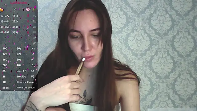 Snapshot of Stasia_Queen chatting on 01-27-25, 07:56 Stasia Queen online show from 01-27-25, 07:56
