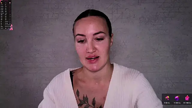 Snapshot of Stasia_Queen chatting on 10-01-25, 09:25 Stasia Queen online show from 10-01-25, 09:25