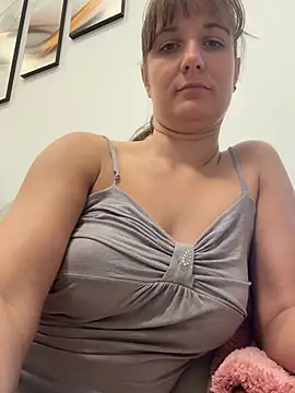 jennifer11772 online show from 04-26-26, 07:05