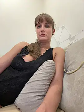 jennifer11772 online show from 04-04-26, 07:20