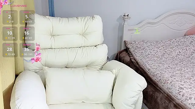 Caitlyn   online show from 11-27-25, 10:48