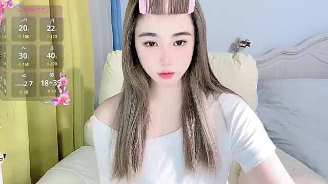 Caitlyn   online show from 06-09-26, 12:39