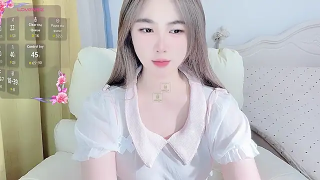 Caitlyn   online show from 05-11-26, 03:07