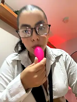 DakotaShelby online show from 09-12-25, 11:26