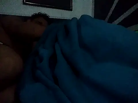 Snapshot of annemel chatting on 09-12-25, 02:28 annemel online show from 09-12-25, 02:28