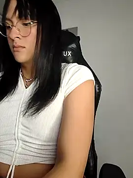 Kiitygirl online show from 11-08-25, 02:15