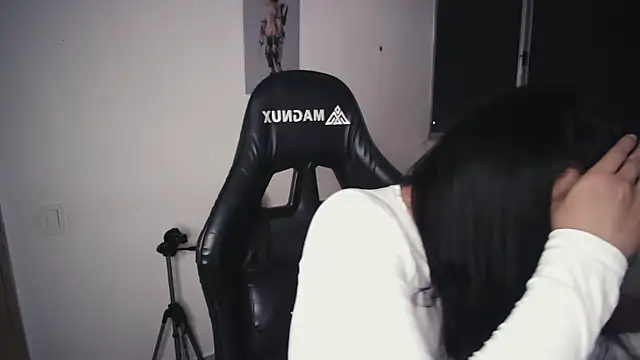 Kiitygirl online show from 01-15-26, 07:56